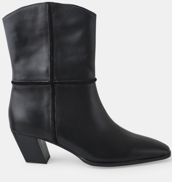 Ulla Leather Boot / Black